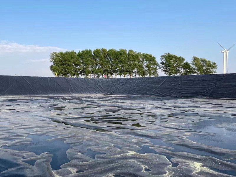 BPM Geomembrane liner for landfills